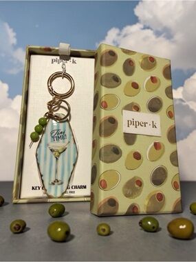 Piper K TINI TIME MARTINI, KEYCHAIN, AND BAG CHARM NIB